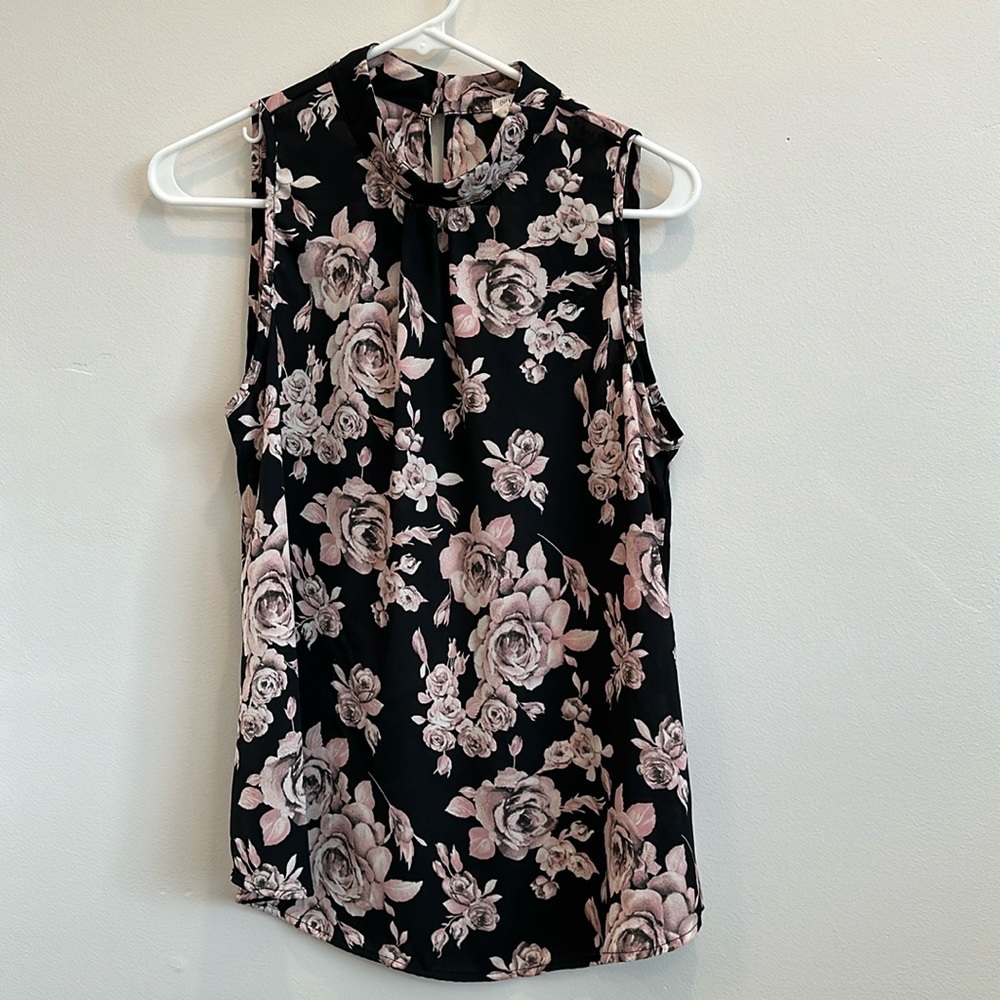 Sienna Sky. Size M. Black and pink floral dress blouse.